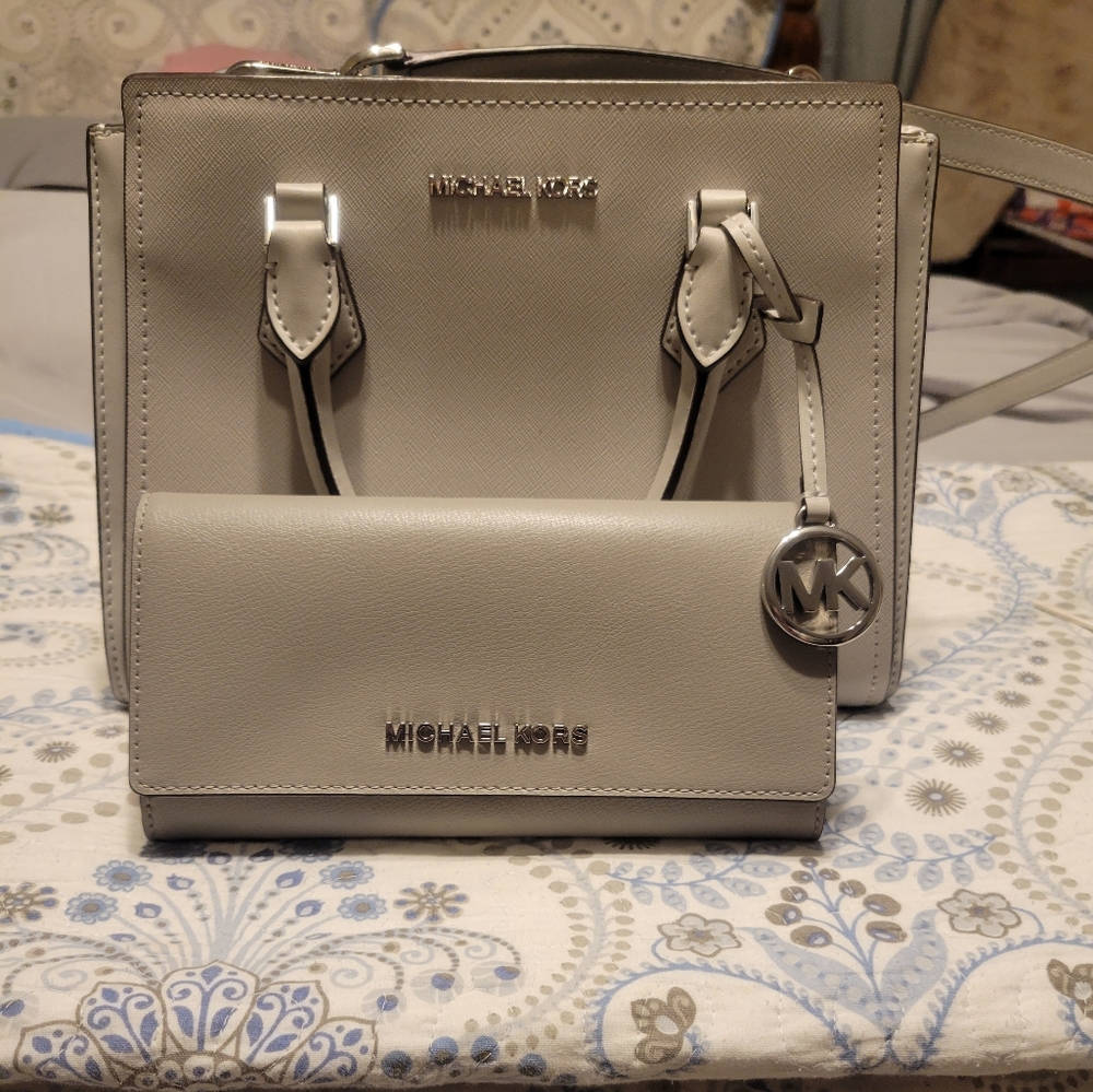 Michael Kors purse